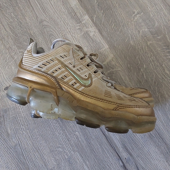 Nike Vapor Max - Picture 2 of 5